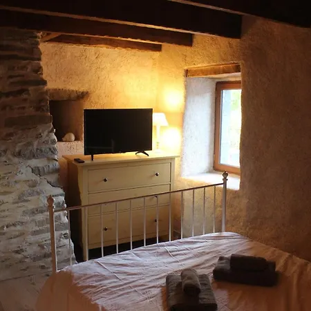 Holiday home La Colline Aux Ecureuils *