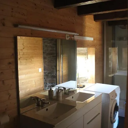 Holiday home La Colline Aux Ecureuils Irvillac